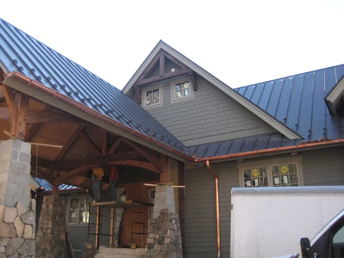Craftsman Roofing team delivering quality roofing work in Med Center